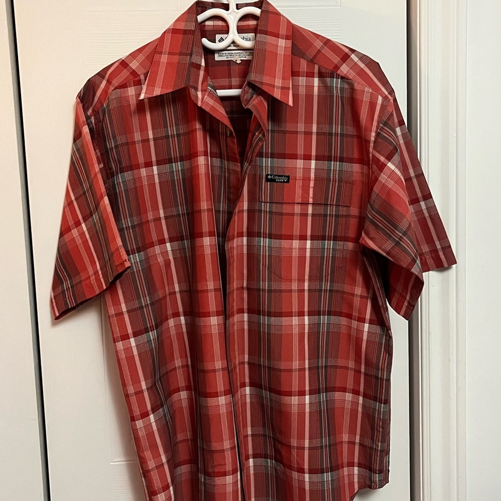 NWOT Columbia GRT Monday Red and White Plaid Casual Shirt